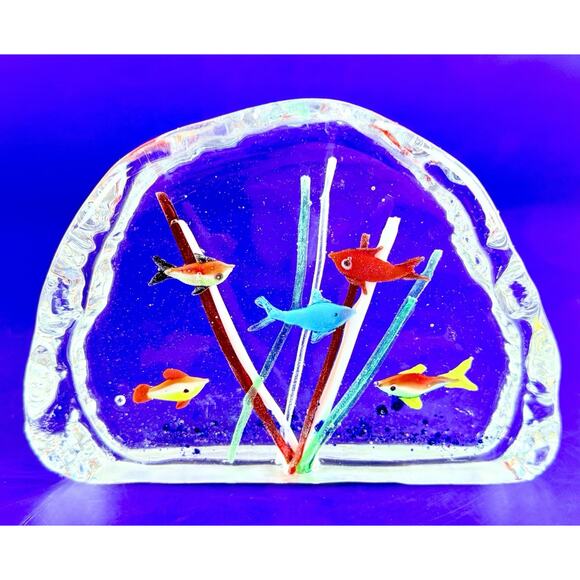 Vintage Murano Style Fish Aquarium Art Glass Block Paperweight MCM Ocean - Picture 3 of 15